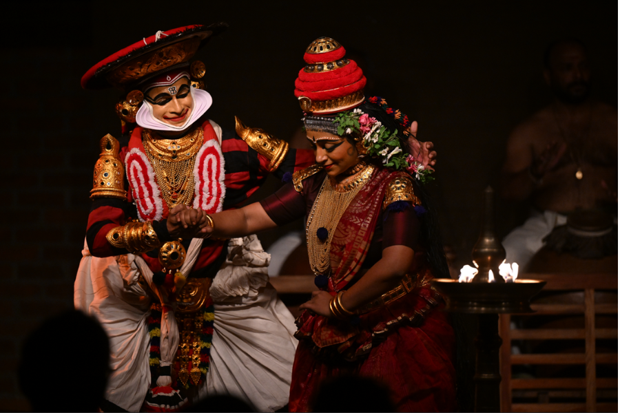 Mrcchakatikam in Kutiyattam